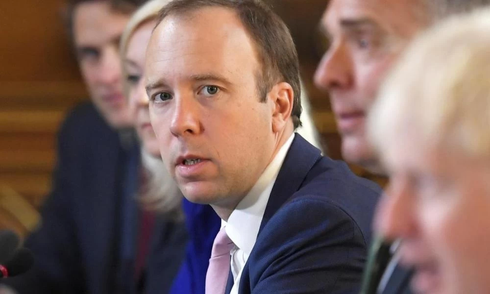 Με ιλλυγγιοδη ταχύτητα πριν από τα Χριστούγεννα το εμβόλιο της Pfizer